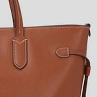 Bolso Tote Karl Lagerfeld Cuero | Elegancia y Estilo Exclusivo foto 6