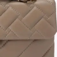 Bolso Kurt Geiger Kensington Beige | Elegancia y Sofisticación | Gallery Carrile foto 5