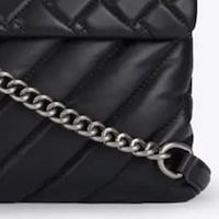 Bolso Kurt Geiger Kensington negro acolchado | Gallery Carrile foto 6