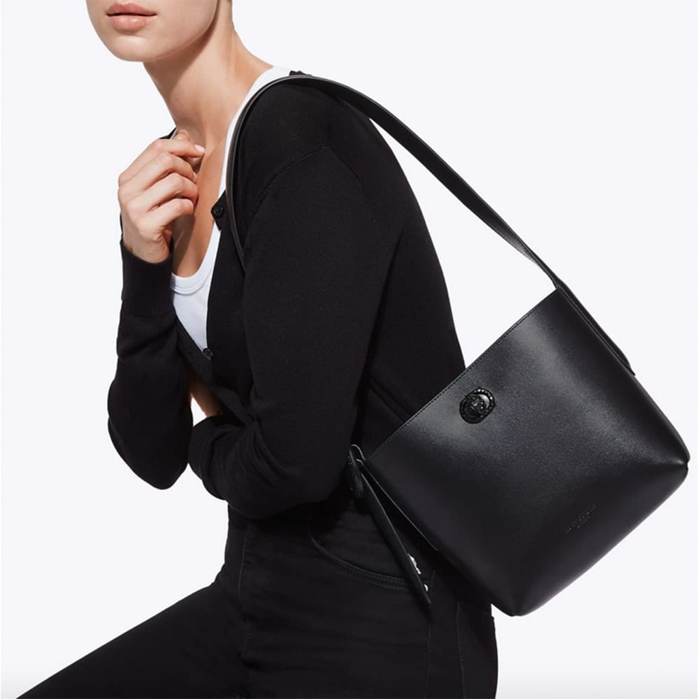 Bolso Kurt Geiger Hobo Negro - Estilo Versátil y Elegante | Gallery Carrile foto 2