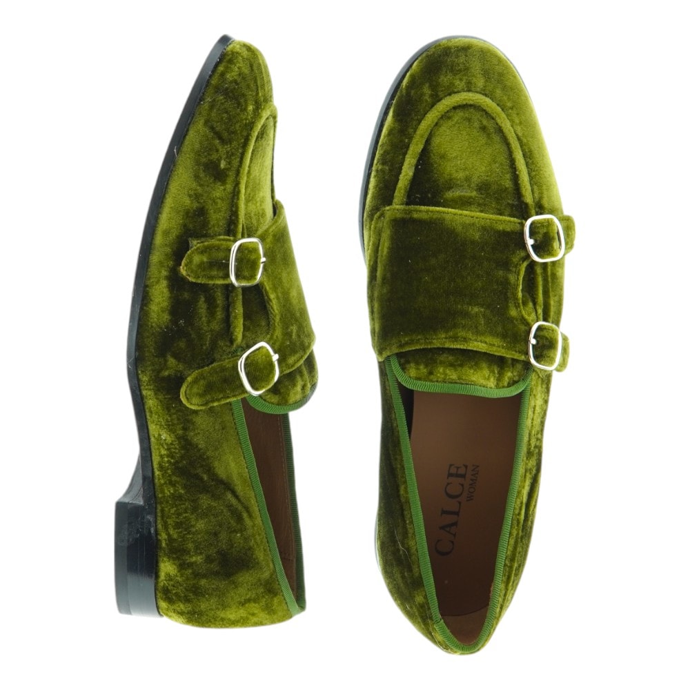 Blucher Hebilla Mujer Calce en Terciopelo Verde – Elegancia Exclusiva foto 2