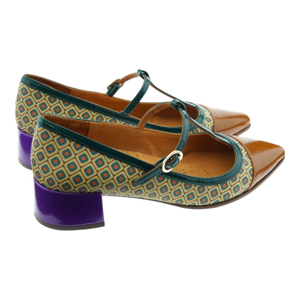 Zapatos de tacón Chie Mihara - Estampado geométrico y tacón morado - Gallery Carrile foto 4